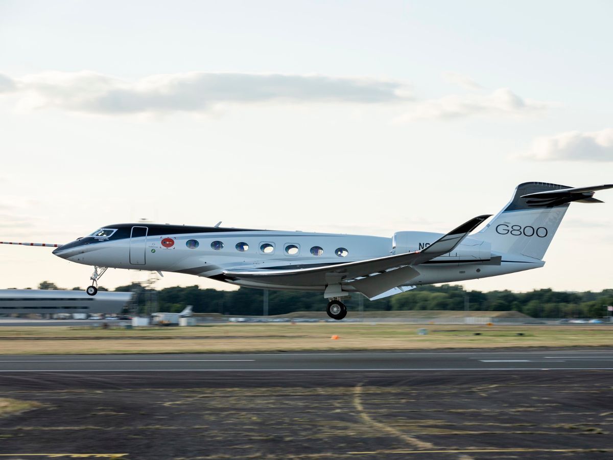 Gulfstream G800 Completes First International Flight
